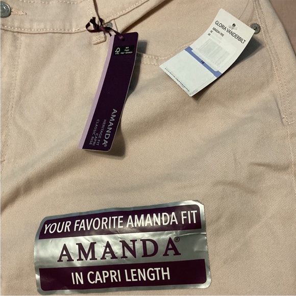 NWT All-Around Slimming Effect Capri GV - Picture 3 of 4